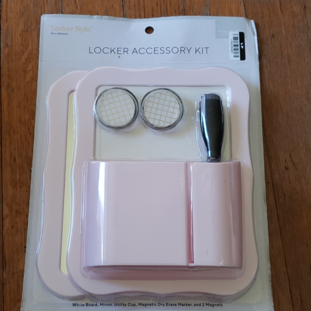 Locker Accessory Kit